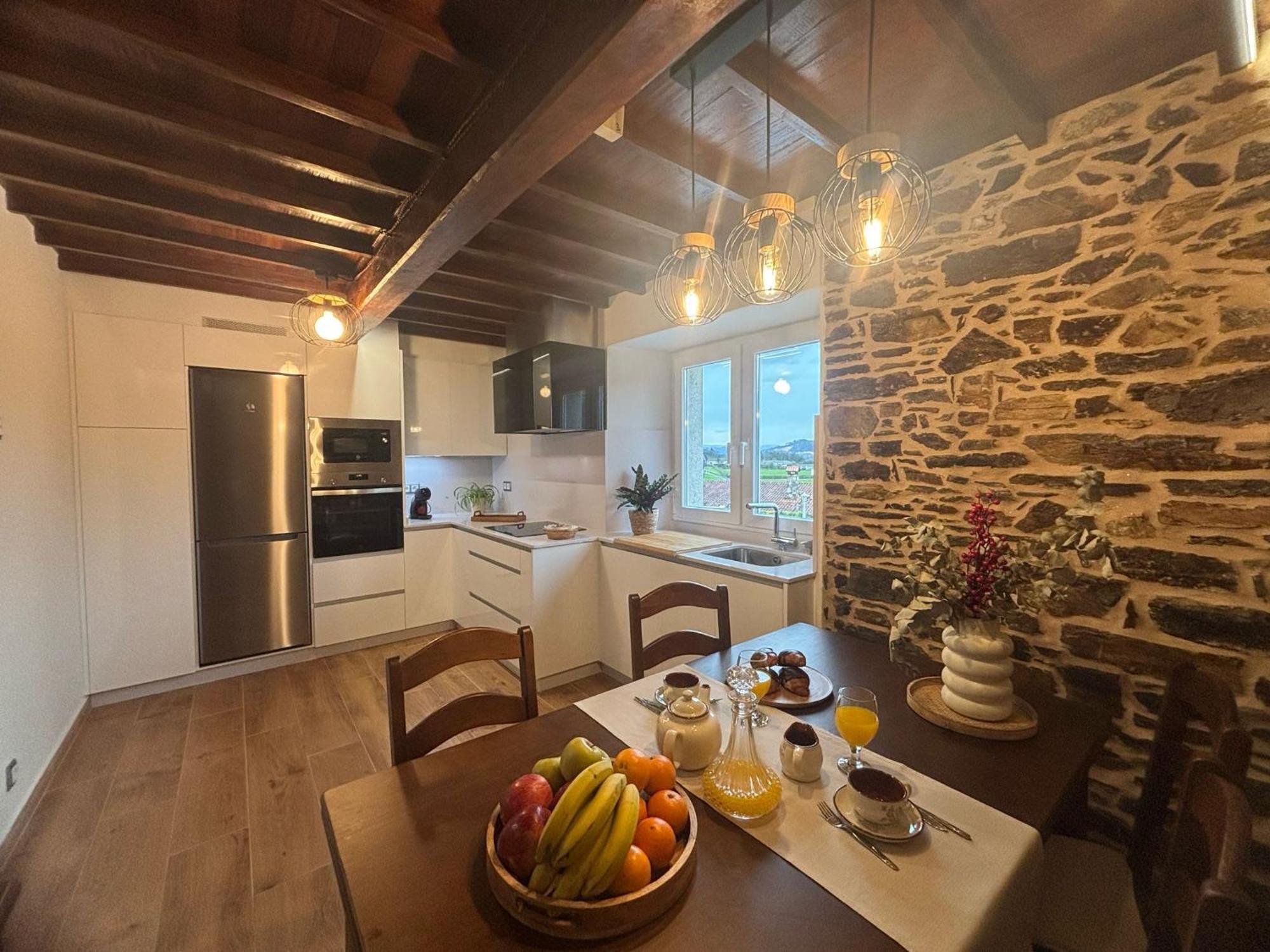 Casa Tarrio Con Piscina - Santiago De Compostela Villa Boqueixon Eksteriør billede